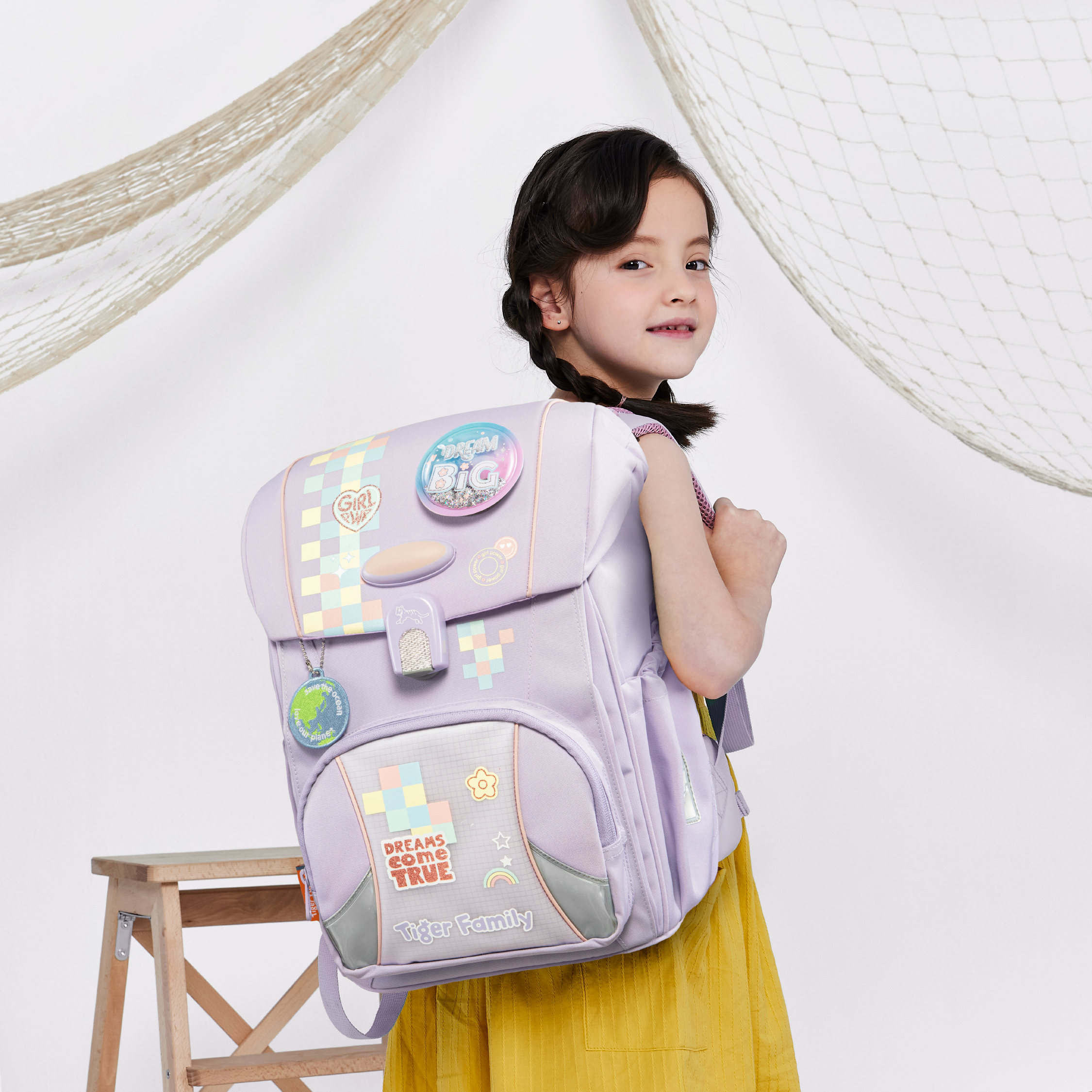 Ergonomic top school bag